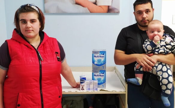 В пунктах видачі продовжується видача дитячого харчування та ліків для дітей