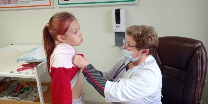 Прийом наших маленьких пацієнтів, які тимчасово виїхали з Торецької громади в Медичному хабі м. Дніпро