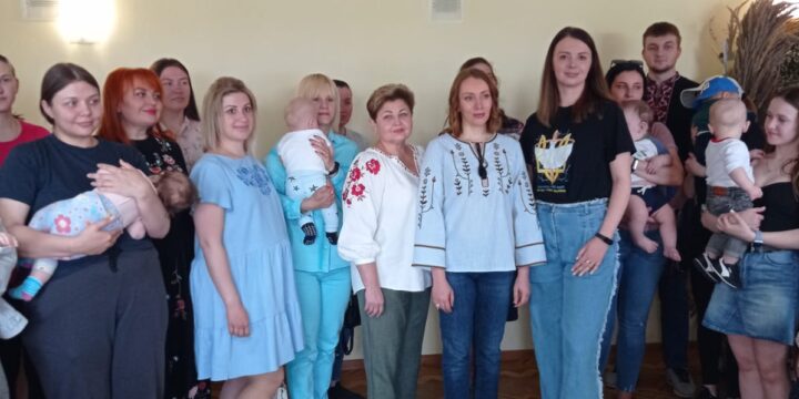 Сьогодні, 18 травня, медичні працівники нашого Медичного хабу у м. Дніпро взяли участь у заході присвяченому Дню вишиванки