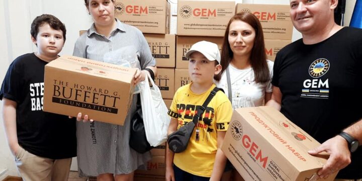 Продовжилася видача гуманітарної допомоги у вигляді продуктових наборів