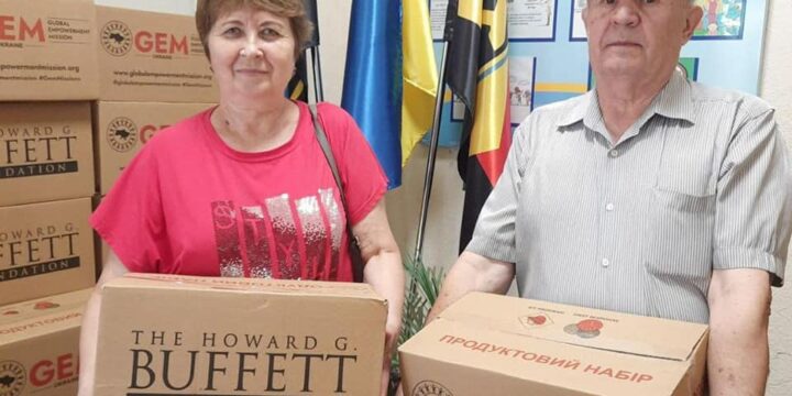 Продовжується видача гуманітарної допомоги у вигляді продуктових наборів на базі медично-психологічного центру “Дитина з майбутнім” у м. Києві