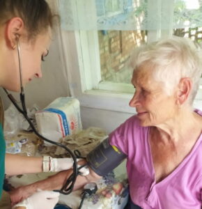 Мобільна паліативна бригада продовжує надавати медичну допомогу