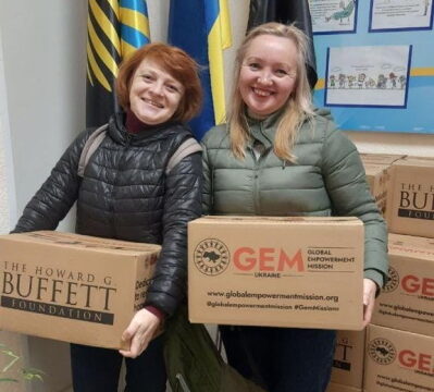 Продовжується видача гуманітарної допомоги мешканцям Торецької громади, які зараз тимчасово проживають у Києв