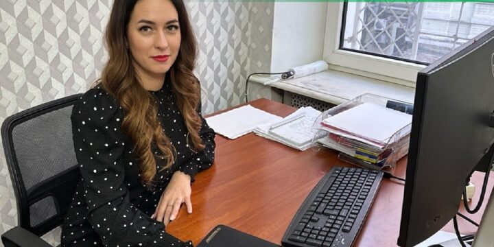 Нагадуємо Вам телефони реєстратур амбулаторій, гуманітарних хабів та «гарячої лінії» Центру сімейної медицини м.Торецька