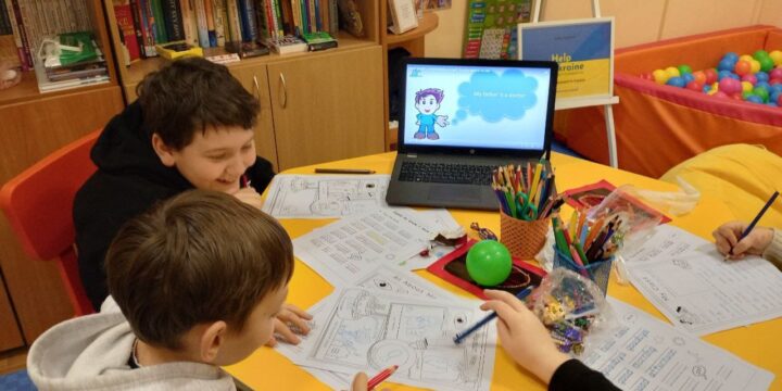 На базі Дитячого простору Торецької громади м. Київ відбулося перше цікаве та пізнавальне заняття із вивчення англійської мови