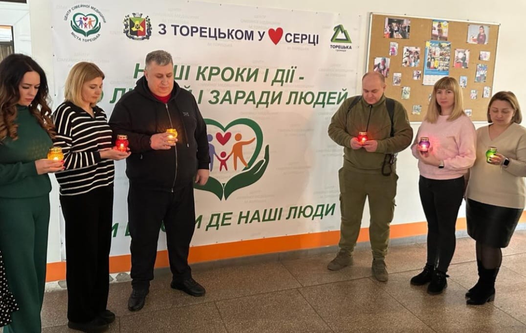 Вшанували памʼять військових, які віддали своє життя за Україну, та памʼять жертв російсько-української війни