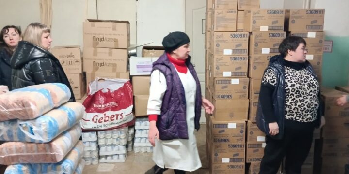 Отримали гуманітарну допомогу у вигляді продуктів харчування та лікарських засобів