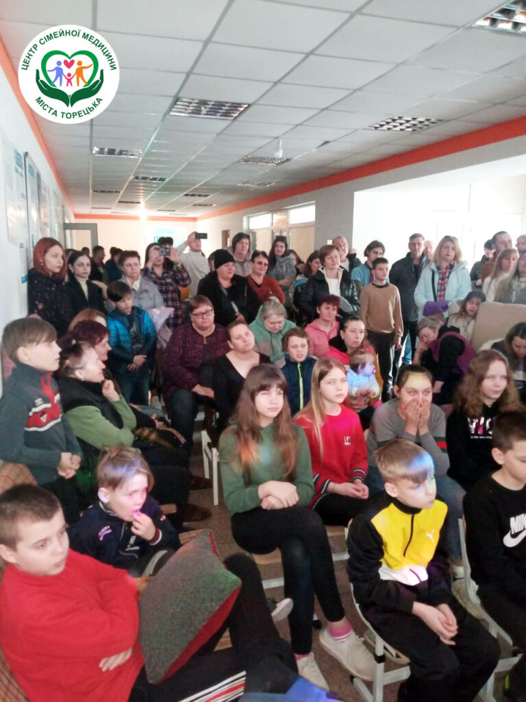 В гуманітарному хабі Торецької громади для ВПО було організовано захід «Масляниця»