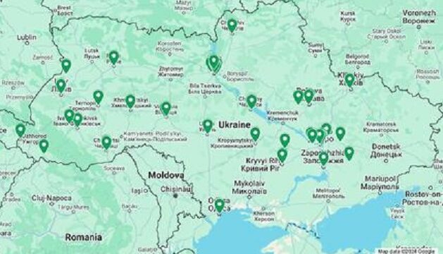 Для підтримки внутрішньо переміщених осіб в 17 більш безпечних областях України працює 72 гуманітарні штаби / центри / хаби
