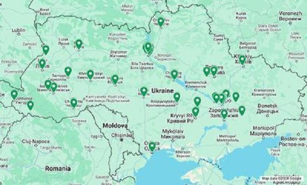 Для підтримки внутрішньо переміщених осіб в 17 більш безпечних областях України працює 72 гуманітарні штаби / центри / хаби