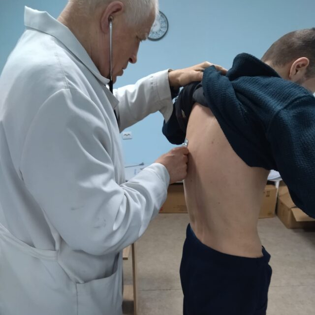 Продовжуємо працювати та надавати медичну допомогу