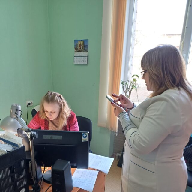 Продовжуємо працювати незважаючи на постійні обстріли