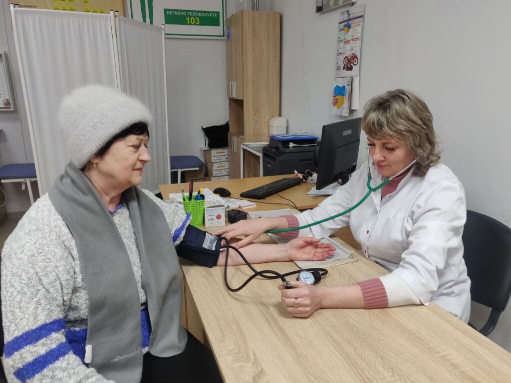 Звертайтеся за медичною допомогою в гуманітарний хаб «З Торецьком у серці» для ВПО