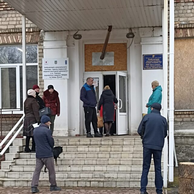 Продовжуємо працювати та надавати медичну допомогу
