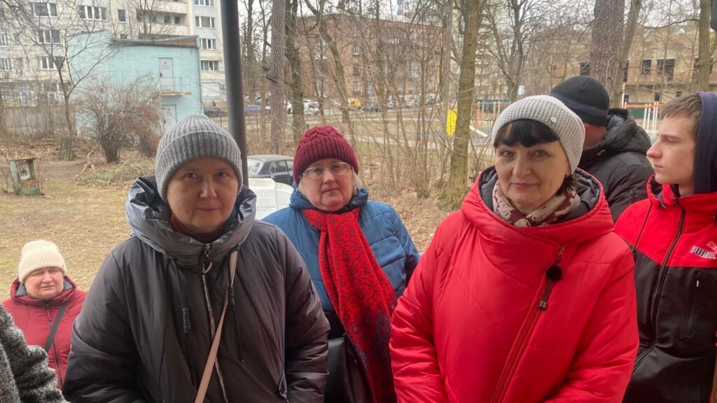 Продовжується ДОДАТКОВА видача гуманітарної допомоги мешканцям Торецької громади, які зараз тимчасово проживають у Києві та області