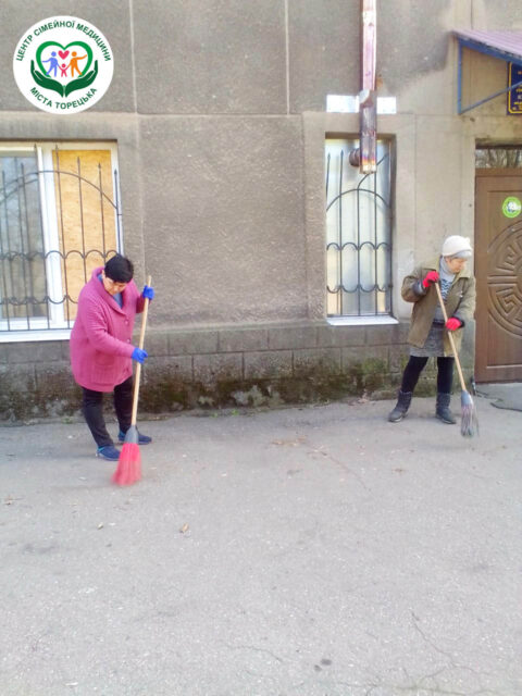 Проводимо роботи по благоустрою та прибиранню територій